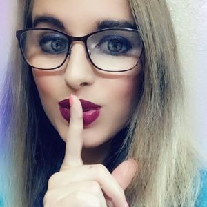 Meet your Posher, Carly